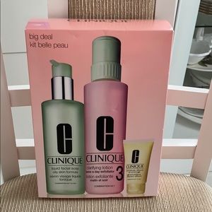 Clinique Set! New!